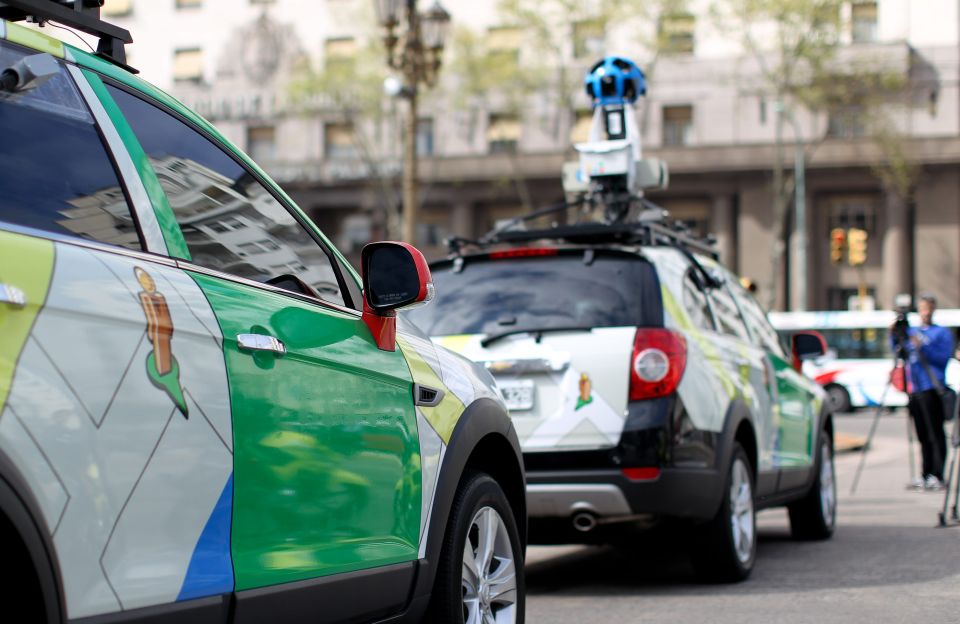 Google contrata conductores para sus automóviles autónomos