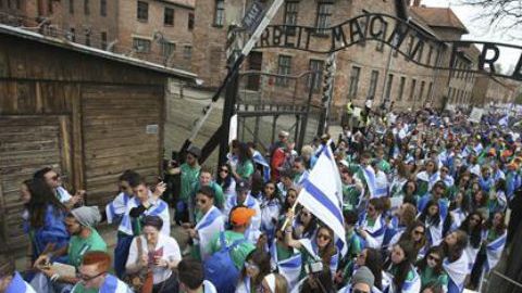 Recuerdan a millones de víctimas.