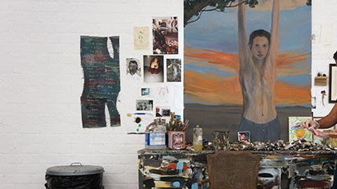 Enrique Martínez Celaya frente a su obra 'The Prince', en su estudio en LA.