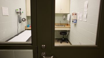 Cuarto Médico del centro de detención de ICE en Karnes, Texas.
