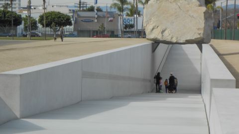 LACMA cumple 50 años de servir a la ciudad de Los Ángeles.