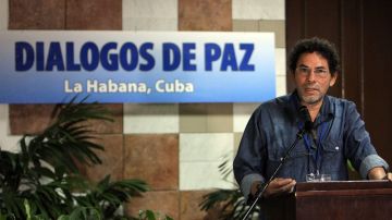 El comandante de las FARC-EP Pastor Alape en La Habana