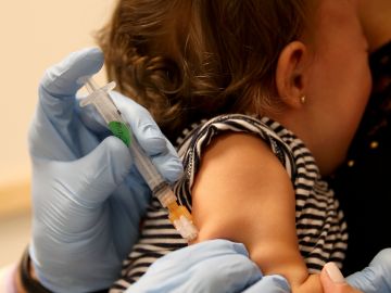 Procura obtener las vacunas necesarias para prevenir contagio de sarampión.