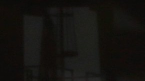 John Wall (2) y  Kevin Seraphin (13), de los   Wizards, pelean el balón con  Al Horford de Atlanta durante el primer juego. Foto: Getty Images