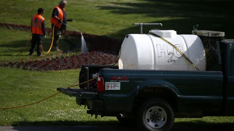 California experimenta severas restricciones de agua a causa de la prolongada sequía.