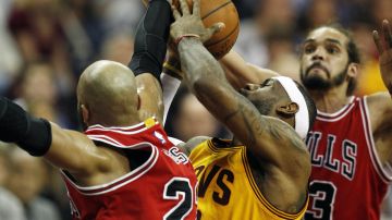 LeBron James se puso agresivo en el juego 2 contra los Bulls.