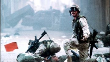 Una escena de 'Black Hawk Down' es una de las muchas películas clásicas de guerra.