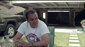 Cuauhtémoc Blanco y Teodoro Bello presentan el corrido del exfutbolista y actor para su campaña electoral.
