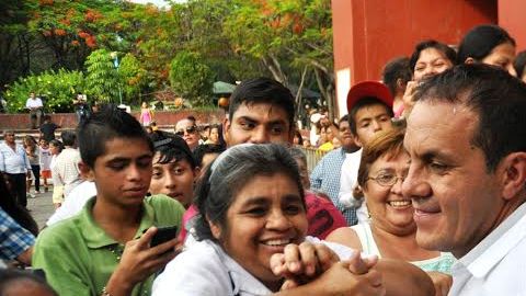 Cuauhtémoc Blanco espera convencer al público de que vote por él para la alcaldía de Cuernavaca.