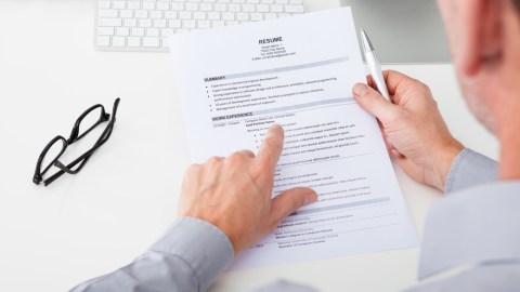 Asegúrate de que tu curriculum no tenga errores de ortografía o gramática.