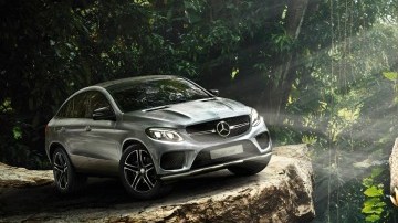 mercedes benz jurassic world