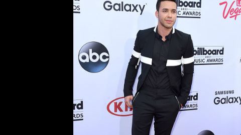 El bachatero nació y creció en el Condado de la Salsa.