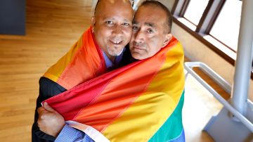 Richard Ortíz y su esposo José Barreto celebran día histórico en EEUU: se legaliza el matrimonio gay.