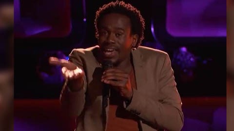 Riley, de 28 años, llamó la atención en la temporada 8 del programa de la NBC.