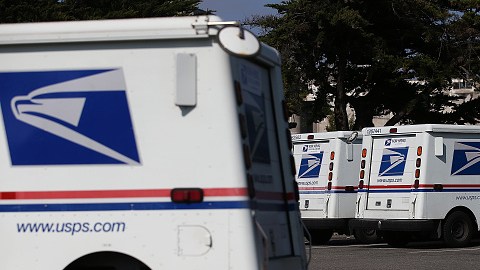 US Postal Services Looks To Redesign Its Truck Fleet