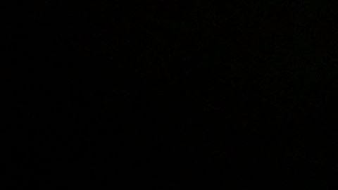 En esta foto se aprecia el corte sufrido en la cabeza por LeBron James, a consecuencia de un choque con una cámara kuego de recibir un foul.