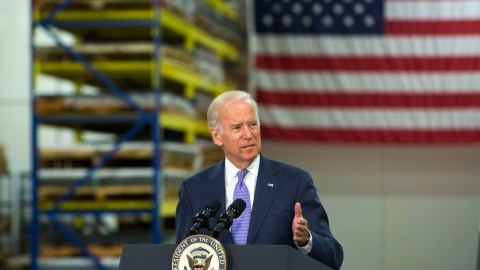 El vicepresidente Joe Biden llega a Los Ángeles el lunes por la tarde.