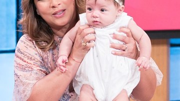 Adamari López y su hija en el set de 'Un nuevo día'.