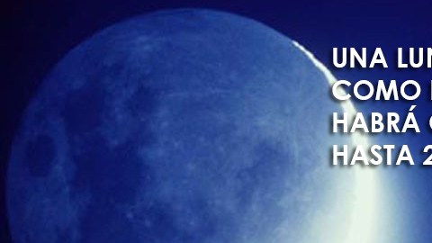 En esta espectacular foto de La Luna, también se ve el planeta Júpiter con sus cuatro lunas más grandes.