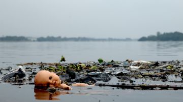 El nivel de contaminación en las aguas de la Bahía de Guanabara, donde se tienen programadas las competencias de vela, es alarmante.