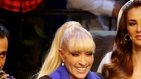 Yuri y Ninel retoman su amistad encima de un escenario teatral.