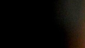 Brian McCann es felicitado tras conectar su jonrón de tres carreras en la paliza de los Yanquis a los Medias Rojas.