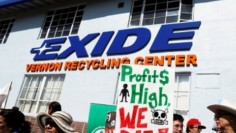 El Departamento de Control de Sustancias Tóxicas (DTSC) inició el año pasado la limpieza del plomo que contamina a decenas de viviendas alrededor de la planta de Exide. /ARCHIVO