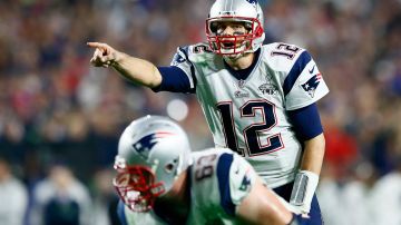 Tom Brady viene de ganar su cuarto campeonato del Super Bowl, pero ahora pelea por rescatar su reputación.