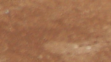 Zack Greinke ronda la tercera base tras pegar el quinto jonrón de su carrera.