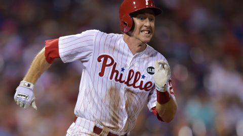 Chase Utley tiene 233 jonrones en su carrera con Filadelfia, pero en 2015 apenas batea para .217.