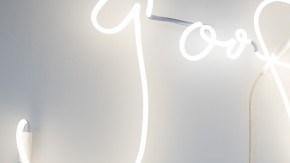 Tras su divorcio de Chris Martin, ahora Gwyneth Paltrow trata de reconstruir las piezas de su vida.