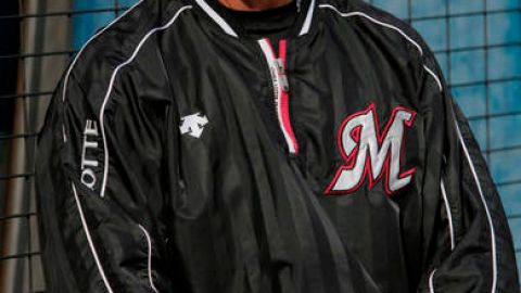 Bobby Valentine, nuevo mánager  de los Medias Rojas.