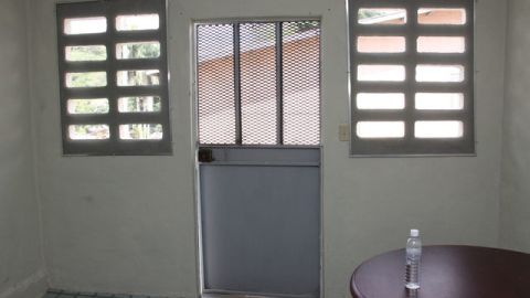 Vista de la celda de la cárcel El Renacer, en Tocumén (Panamá), donde permanecerá el exdictador Manuel Antonio Noriega.