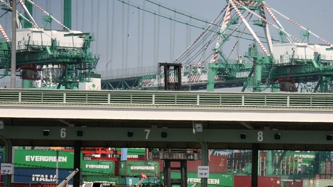 En el puerto de Los  Ángeles los 'indignados' se manifestarán en una sola terminal.