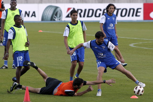 Jugadores de la Liga de Quito en su entrenamiento de ayer en Chile, donde buscarán la hazaña ante la 'U'.