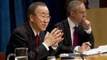 En Siria han muerto más de 5,000 personas y esa situación no puede continuar, aseguró ante la prensa Ban Ki-moon.