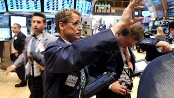 Wall Street amplió el avance en la recta final de la jornada y el Dow Jones cerró con un  avance del 2.87 %