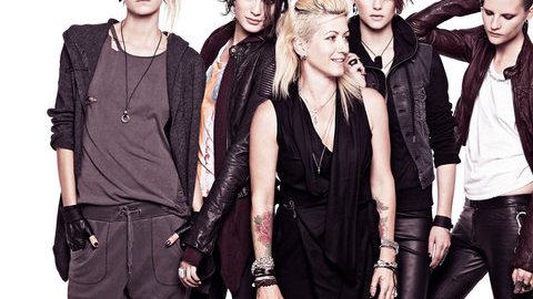 Una cadena de ropa lanzó una línea de diseños inspirados en Lisbeth Salander.