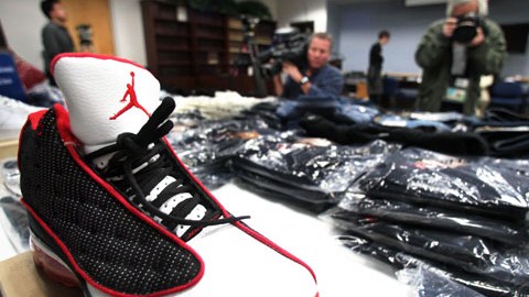 Durante la "Operación Fraude Navideño", incautaron mercancía pirata valorada en $80 millones.