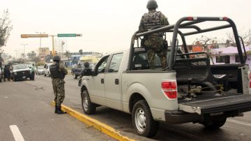 Fuerzas de la Marina continúan con la vigilancia de carreteras y ciudades en el estado de Veracruz.