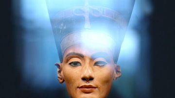 Nefertiti se exhibe en Berlín.
