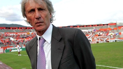 José Pekerman despierta el optimismo de  la afición colombiana de cara al próxi- mo Mundial.