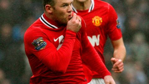 El atacante Wayne Rooney se la cobró ayer a los 'citizens'.