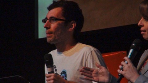 El joven indocumentado brasileño Lucas Da Silva lloró cuando se enteró que no era ciudadano.