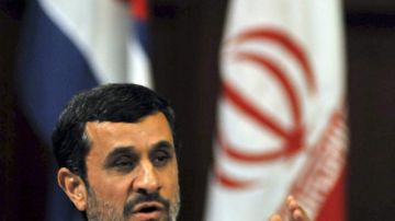 El presidente de Irán, Mahmud Ahmadineyad, hablaba ayer, en una conferencia en el Aula Magna de la Universidad de La Habana, Cuba.