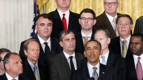 Obama participó en un encuentro con ejecutivos  para abordar vías que fomenten la creación de empleo en suelo estadounidense.