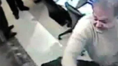 El empresario golpeó al valet parking del edificio donde reside.