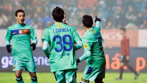Alexis Alejandro (segundo de la der.) celebra con sus compañeros la anotación del empate sobre  Osasuna, ayer, en el Estadio Reyno de Navarra.