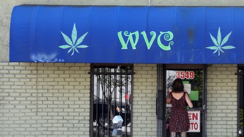 Desde el mes pasado fiscales  de Calfornia anunciaron el combate a la proliferación de tiendas de venta de dosis de marihuana.