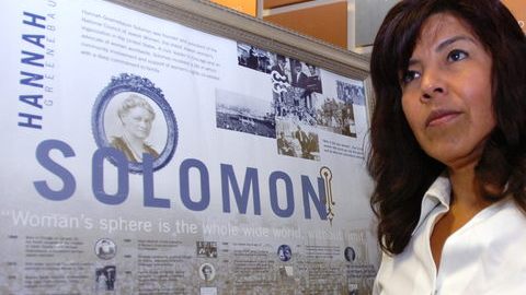 María Suárez  es  una víctima que migró de Michoacán y  desde los 16 años fue esclavizada como trabajadora doméstica en  California.